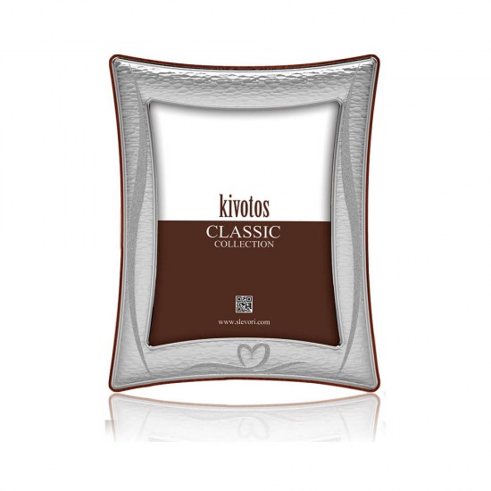 Κορνίζα με σχέδιο καρδιάς